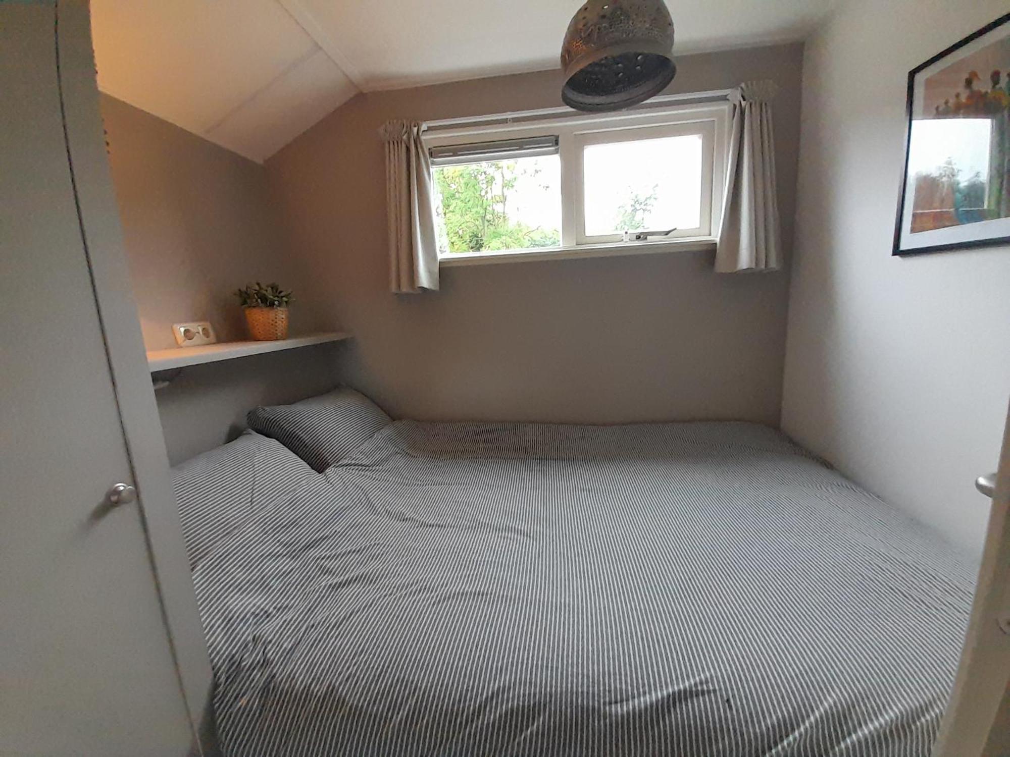 Beautiful 6-Person Chalet With Finnish Wood-Fired Sauna Tzummarum Zewnętrze zdjęcie